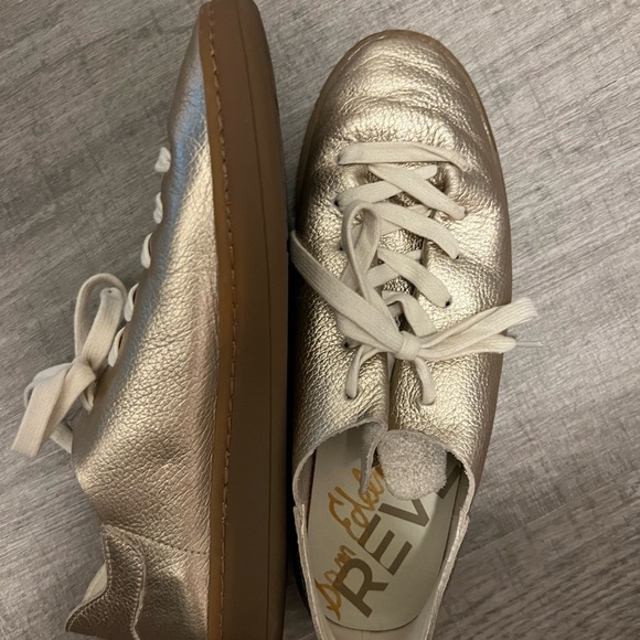 Sam Edelman gold soft leather sneakers size 7 - Picture 3 of 6